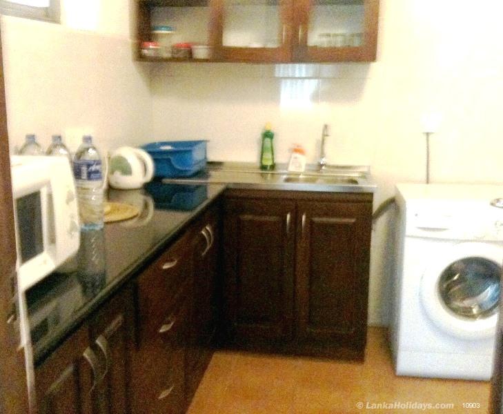 New Kitchen with washing machine
